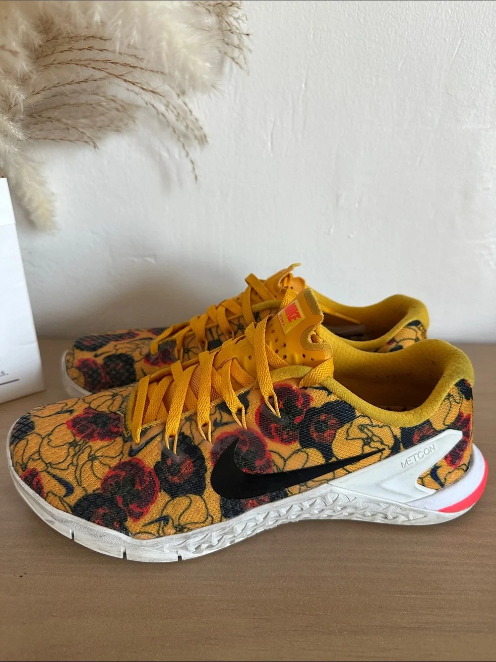 Nike Metcon 4 Yellow Floral Pattern